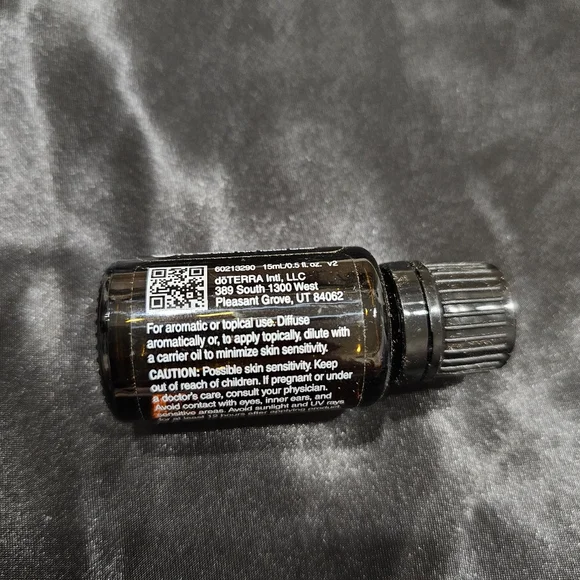 FREE Citrus Twist Doterra 15ml Essential Oil NEW w/Salt Scrub (Ltd Ed So… - Picture 4 of 6